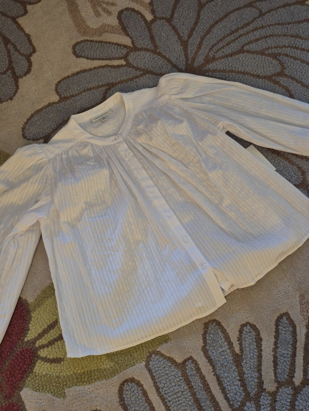 NWT Lot Of 2 Free Assembly Cotton Shirred Button Down Blouses Size XS - Picture 10 of 16